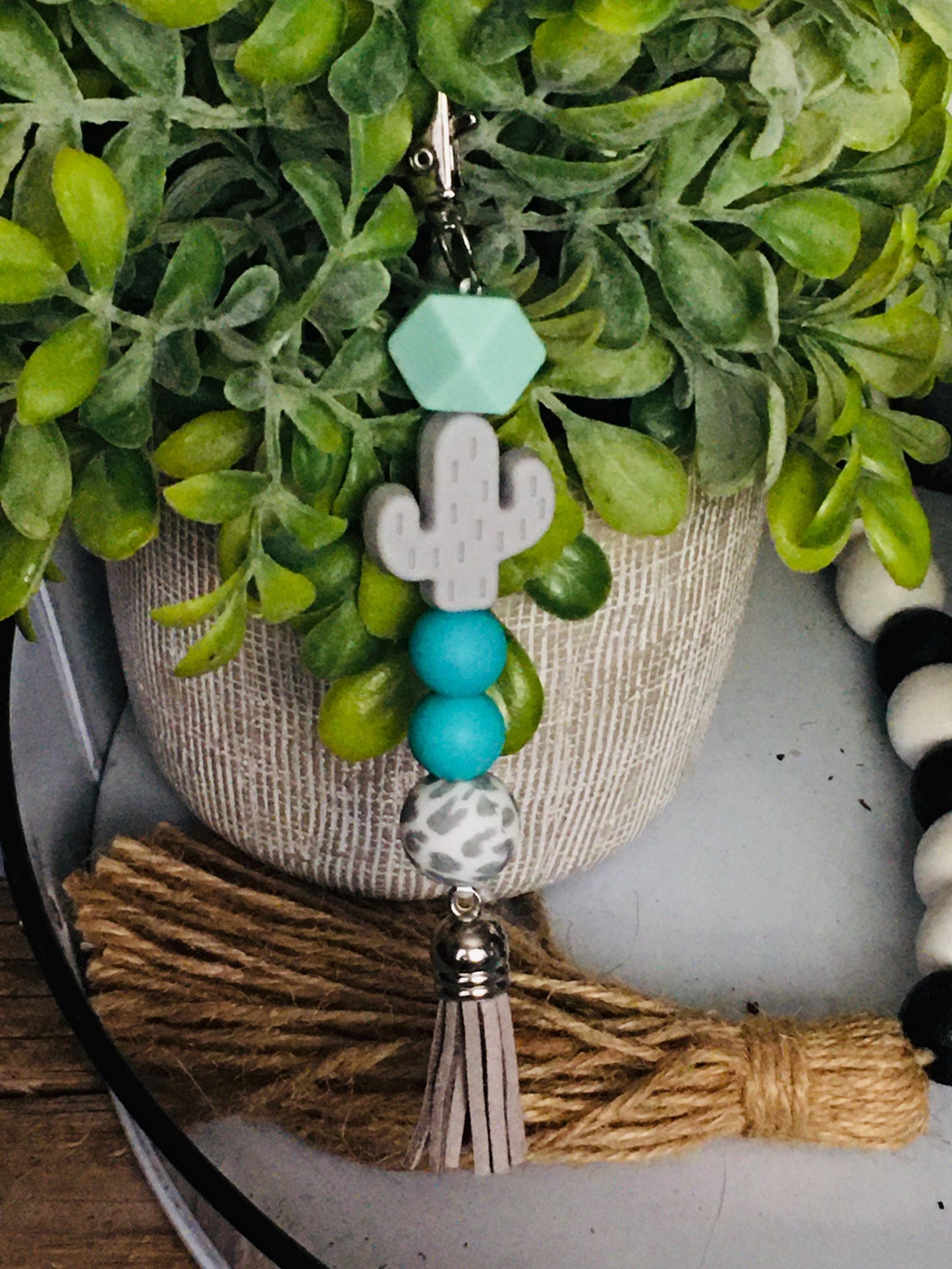 Silicone keychain, Keychain, Stocking Stuffer, Gift, Silicone beads, key holder, purse charm